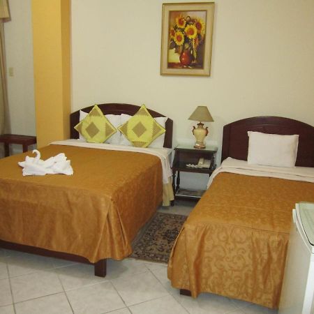 Hotel Plaza Bolognesi 344 Trujillo Ngoại thất bức ảnh