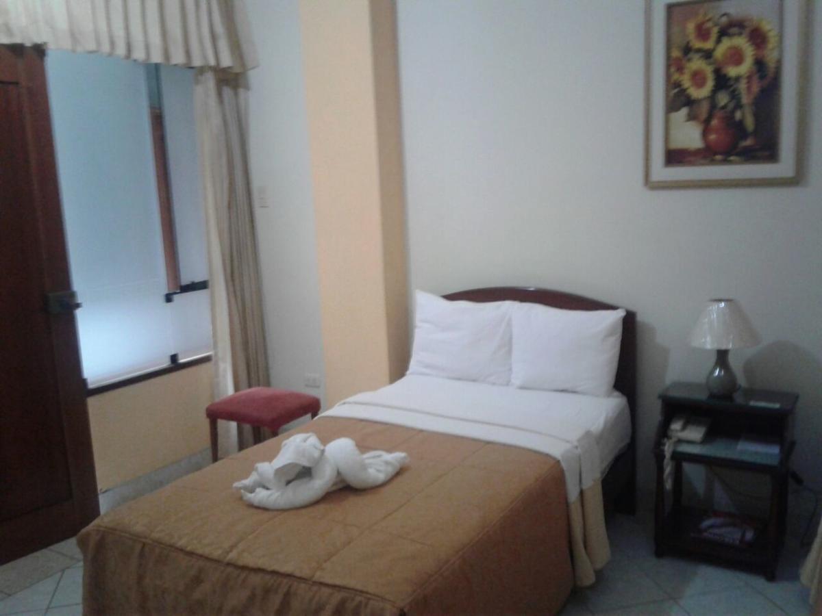 Hotel Plaza Bolognesi 344 Trujillo Ngoại thất bức ảnh